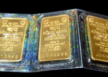 Цена на золото продолжает бить рекорды: впервые в истории превысила $4700