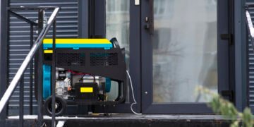 «На автономном питании неделю». Какой план Б у магазинов и аптек на случай долгих блэкаутов