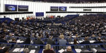 Кредит Украине на €90 млрд. Европарламент разрешил применить процедуру усиленного сотрудничества