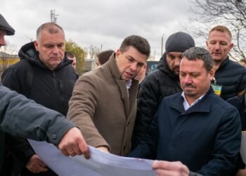 Дорогу из Черновцов до границы с Румынией планируют расширить до четырех полос