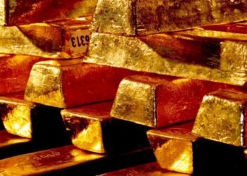 «Защищенная гавань». Цена на золото и дальше бьет рекорды, аналитики прогнозируют $5000