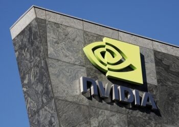 Bloomberg: Китай разрешил своим компаниям заказать одни из самых мощных чипов Nvidia для ИИ