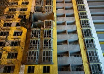 Недостроенный ЖК «Киевгорстроя» пострадал от российского обстрела