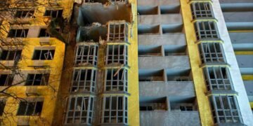 Недостроенный ЖК «Киевгорстроя» пострадал от российского обстрела