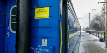 54 вагона несгибаемости: Укрзалізниця обеспечила мобильные пункты поддержки в 12 областях