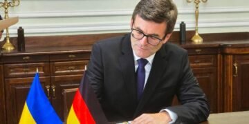 Германия передаст Украине 33 мобильные ТЭС