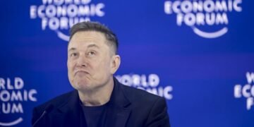 Космическая компания Маска заработала $8 млрд за год: более половины прибыли принес Starlink