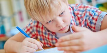 Треть дошкольников в Британии не понимают, как листать книги — исследование