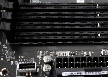 Компьютерные магазины убирают память из демонстрационных ПК из-за краж