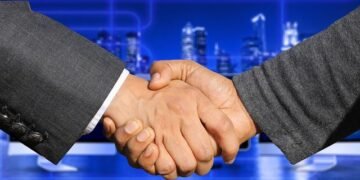 Веревский через Kapenata Limited покупает у «Агро-Региона» 9 агропредприятий