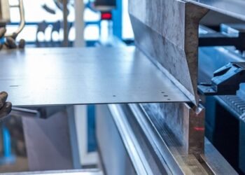 Украина в 2025 году сократила экспорт стальных полуфабрикатов более чем на четверть и значительно увеличила их импорт