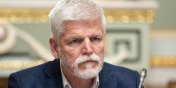 Чехия готова поставить Украине истребители для борьбы с дронами, —  Петр Павел