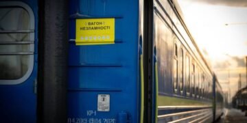 В Киевской области развернули первые «Вагоны несокрушимости»