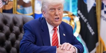 Трамп назвал причину, почему не может завершить войну в Украине