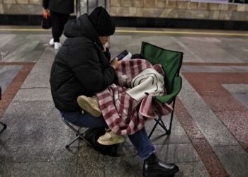 В Киеве и областях объявили тревогу из-за угрозы баллистики