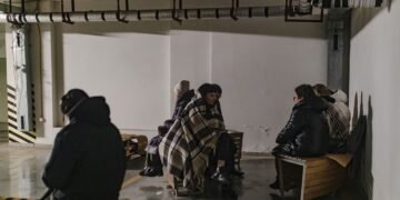 В Киеве объявили тревогу и раздаются взрывы: столица под ударом дронов