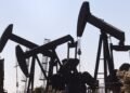 Санкции сработали: в России обвалилась добыча нефти, — Bloomberg