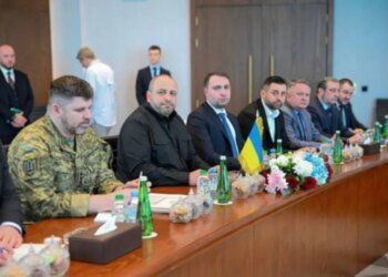 Украина, США и РФ провели первый день переговоров в Абу-Даби