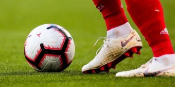 Зов природы сильнее игры: курьезный случай с голкипером в Бразилии взорвал соцсети. ВИДЕО