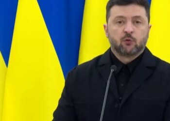 «Рабства в Украине нет», —  Зеленский рассказал, кто может ехать за границу