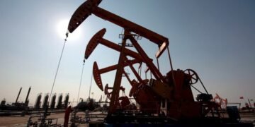 Reuters: Китайская CNPC хочет перезапустить закрытый завод, чтобы перерабатывать нефть из РФ