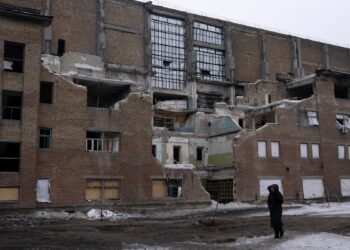 Кличко: Дарницкая ТЭЦ получила критические повреждения, на восстановление нужно два месяца