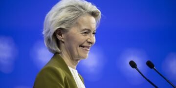 Еврокомиссия предложила 20-й пакет санкций против России: детали