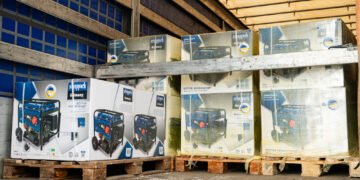 Украина получила от партнеров еще 300 генераторов: куда их направят