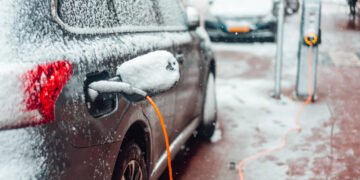 Электромобильный бум в Украине закончился? Статистика января показывает падение до 10%