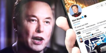 В офис Twitter/X во Франции пришла полиция: Маск на допросе