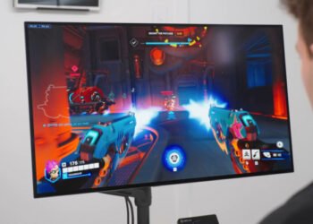 Выгорание OLED-панели за 2 года: что случилось с монитором после 3000 часов работы