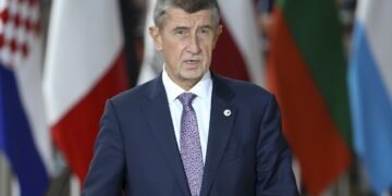 «Это сделал Джонсон»: премьер Чехии ошеломил заявлением о срыве мира с РФ в 2022 году