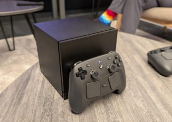 Valve пересмотрит дату выпуска и цену Steam Machine из-за кризиса памяти