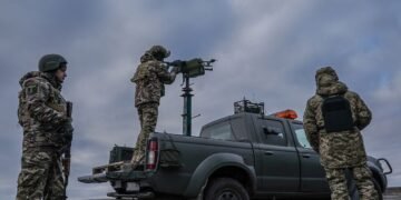 Работа ПВО в регионах неудовлетворительная: Зеленский ждет немедленных решений