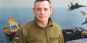 Некоторые комплексы ПВО иногда стоят пустые, а атаку надо отражать: интервью с Игнатом