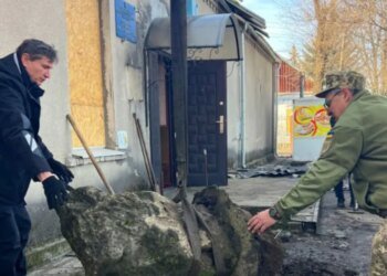 В Запорожcкой области эвакуировали каменных баб