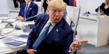 «Большой брат» выбирает аятоллу: Дональд Трамп берется за иранские выборы