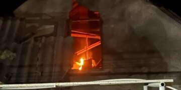 Войска РФ нанесли удар по Запорожью, поврежден дом
