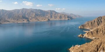 Иран планирует завалить минами ключевой морской коридор и парализовать мир