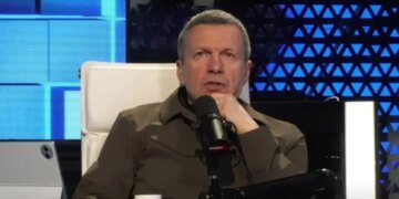 Грызня пауков в банке: Соловьев начал «сливать» Путина, а его эфиры режут по живому