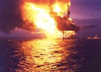 Прямая угроза мировой экономике: Иран обещает сжечь американскую нефть