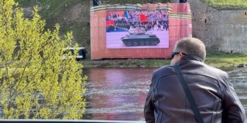 Гибридная удавка: Кремль тестирует сценарий «Донбасс 2.0» в эстонской Нарве