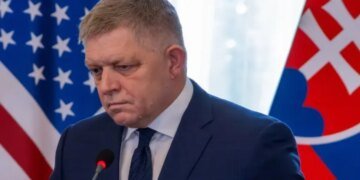 Шантаж по-словацки: Фицо требует российскую нефть в обмен на будущее Украины в ЕС