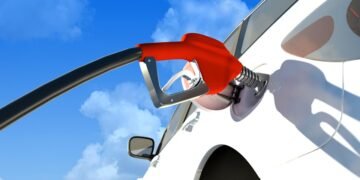 Глава Нафтогаза не видит панических настроений по поводу поставок нефтепродуктов в Украину