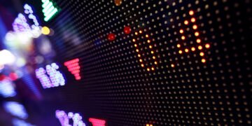 ОЭСР посоветовала Украине создать единую фондовую биржу: это нужно для восстановления страны