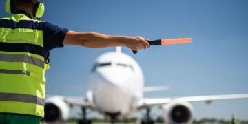 В Украине создали рабочую группу по подготовке к возобновлению работы аэропортов