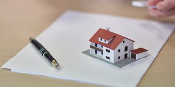 Кабмин выделил почти 1,2 млрд на строительство жилья для переселенцев из Мариуполя