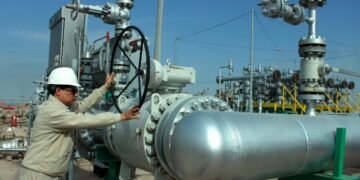 Bloomberg: Ирак сократил добычу нефти и перекрыл вентиль Турции
