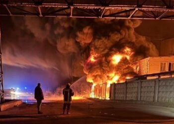 РФ ночью атаковала железную дорогу и порты. Горели резервуары для масла, поврежден зерновой склад