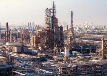 Иран атаковал НПЗ в Бахрейне: ее владелец Bapco Energies объявил форс-мажор